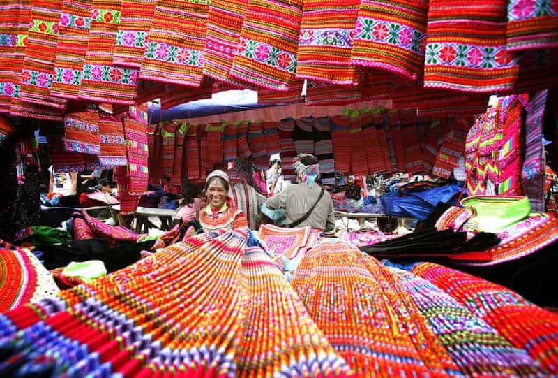 chợ phiên bắc hà