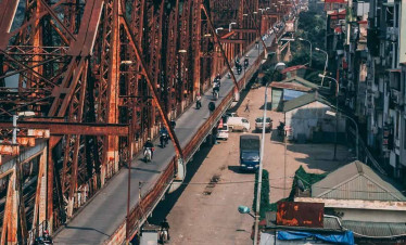 Iconic red bridge spanning the bay, offering breathtaking views and memorable experiences.