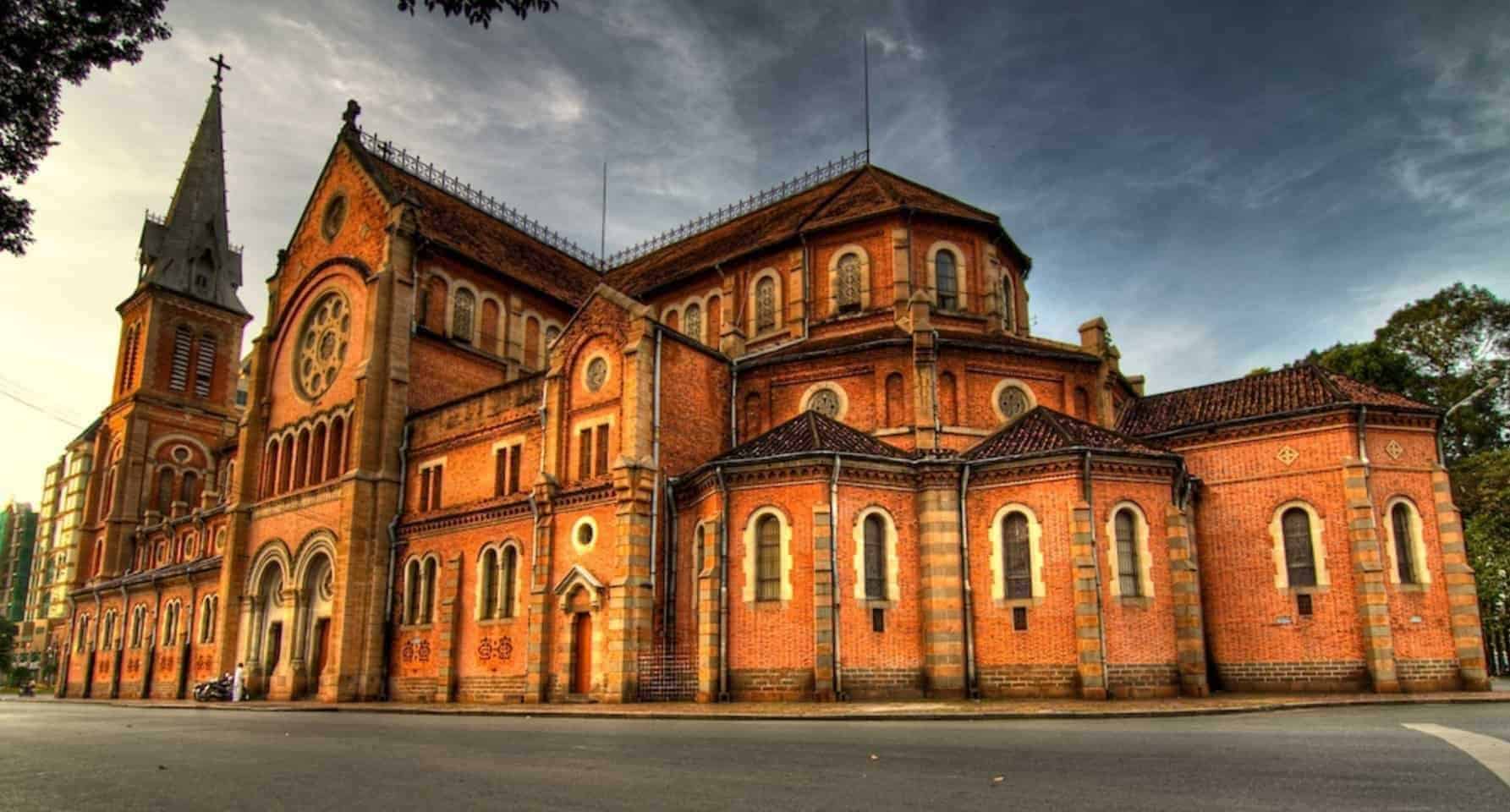 Opening-hours-of-Notre-Dame-Cathedral-of-Sai-Gon-