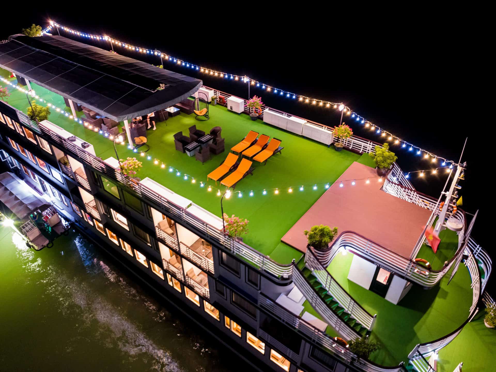 Sundeck4