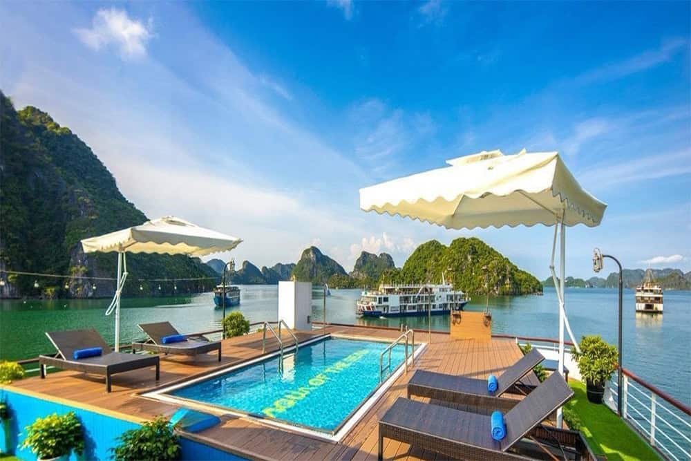 aqua-of-the-seas-swimming-pool