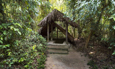 Tunnel-ancient-civilization-cu-chi-viettrendtour.