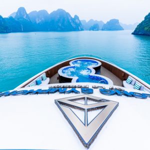 halong-bay-halong-symphony-cruise-foredeck-jacuzzi-bow-view-viettrendtour