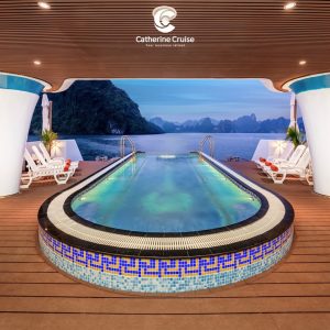 sundeck-infinity-pool-night-lights-catherine-cruise-halong-bay-viettrendtour
