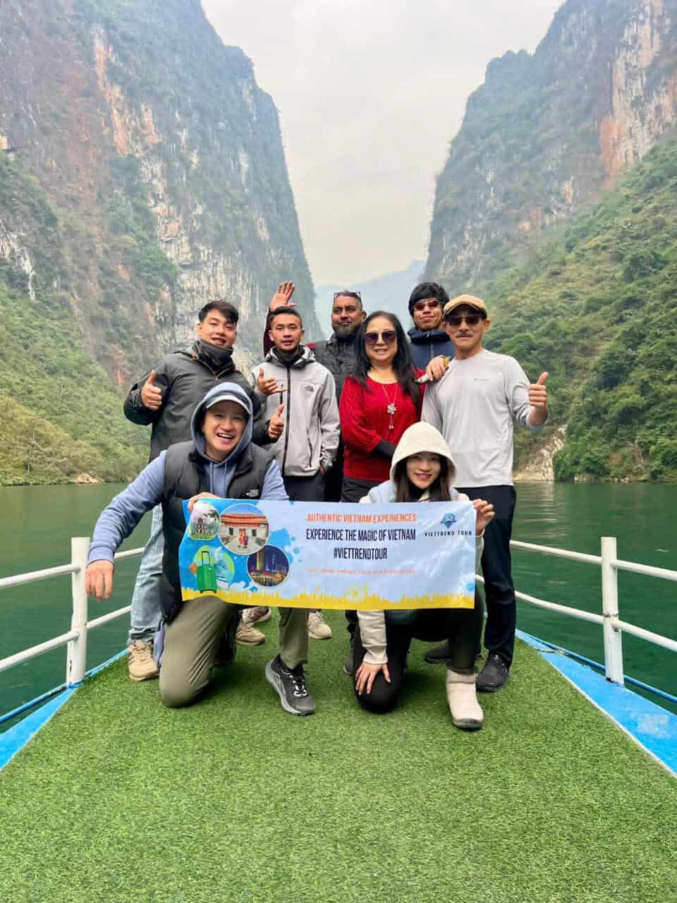 Ha Long Bay scenic cruise experience with friends.