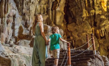 Cave-exploration-family-adventure-viettrendtour.