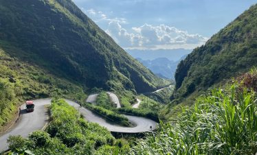 Highlands-scenery-sapa-ha giang-viettrendtour.