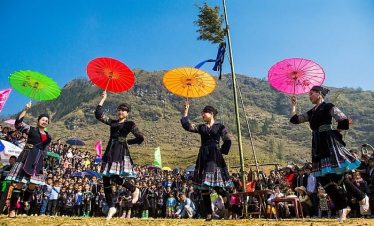 Traditional Sapa Cultural Dance | ViettrendTour.