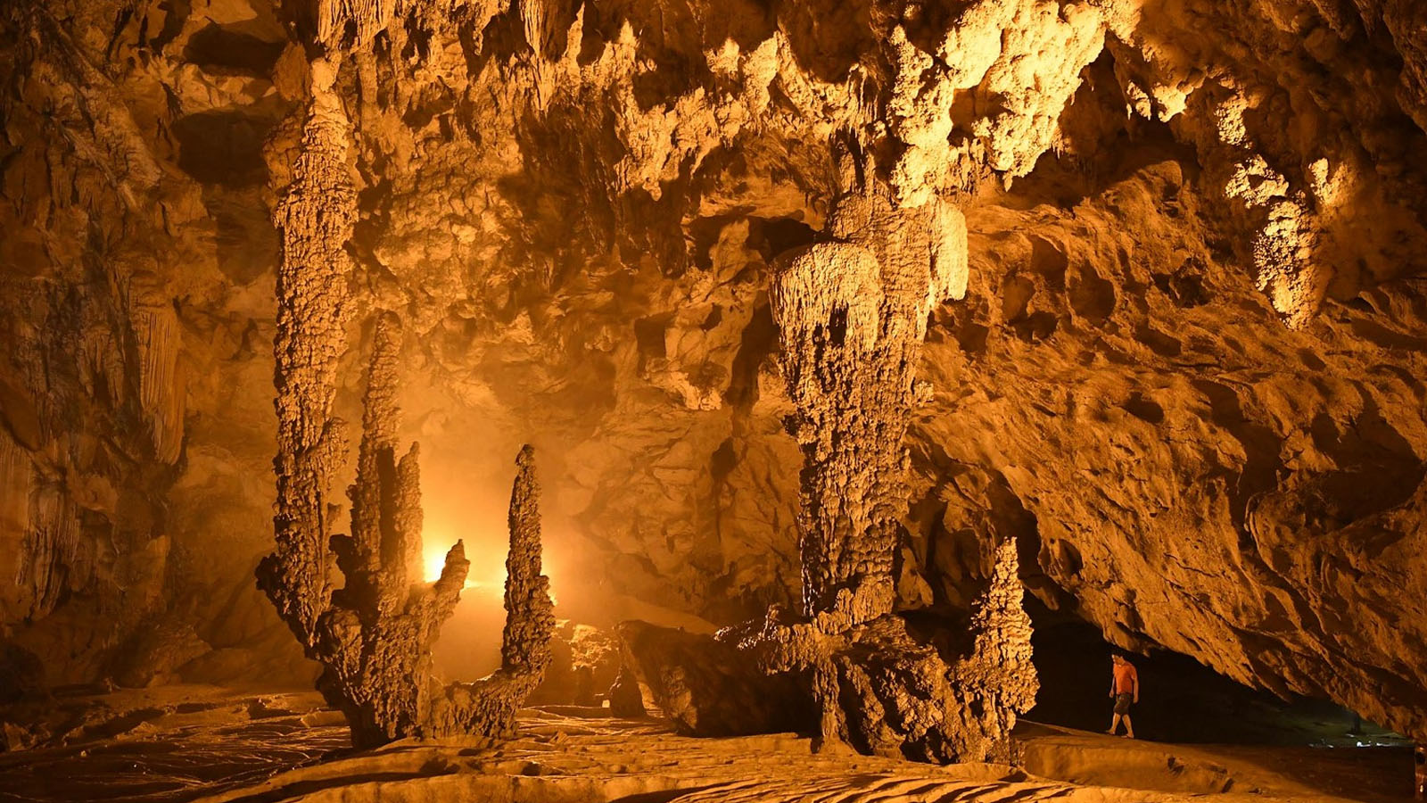 cao-bang-nguom-ngaio-cave-stunning-limestone-viettrendtour