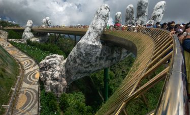 Vietnam Landmark Hand Bridge | ViettrendTour.