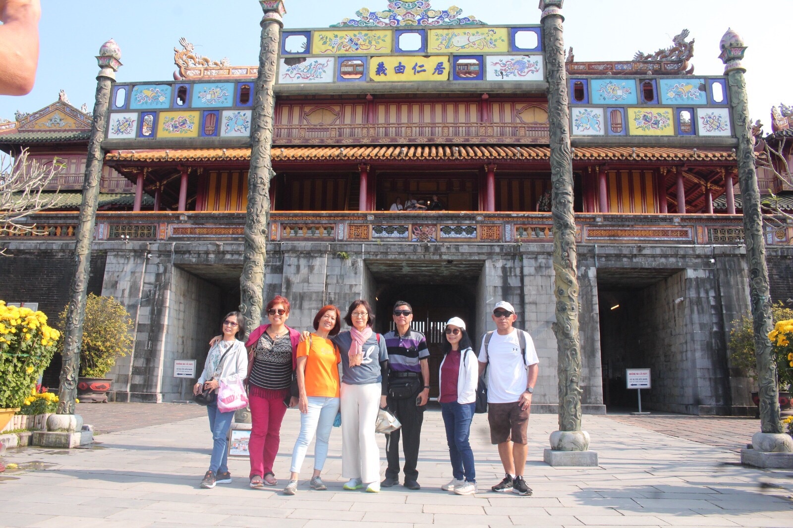 hue-imperial-city-main-gate-family-tour-viettrendtour
