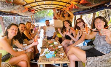 Vietnam Tour Dining | ViettrendTour.