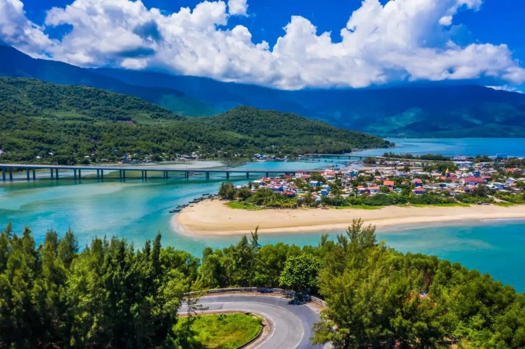 Stunning view of Halong Bay with turquoise waters and lush islands, perfect for a memorable cruise e.
