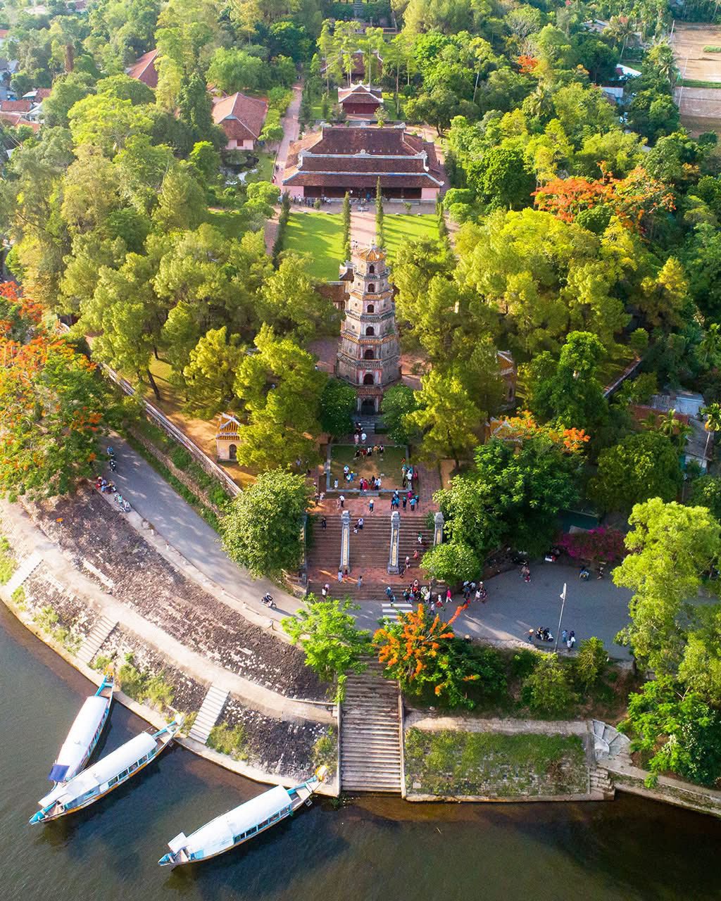 thien-mu-pagoda-hue-drone-view-heritage-site-viettrendtour