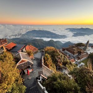 fansipan-legend-cable-station-sunset-viettrendtour
