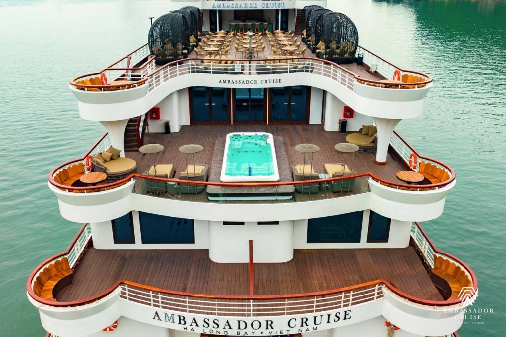 Luxury cruise balcony view in Halong Bay with relaxing atmosphere.