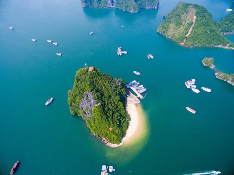 halong bay 1 day tour titop island view