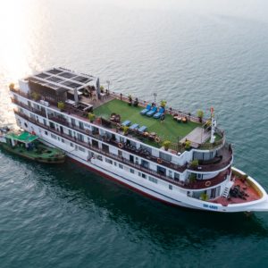 aerial-drone-top-sundeck-view-amanda-halong-cruise-halong-bay-viettrendtour