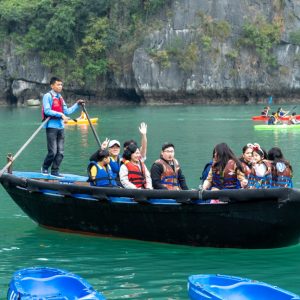 bamboo-boat-luon-cave-group-grand-pioneers-cruise-halong-bay-viettrendtour