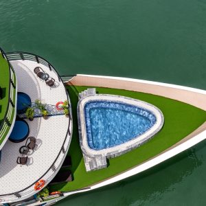 bow-aerial-infinity-pool-deck-doris-cruise-lan-ha-bay-viettrendtour
