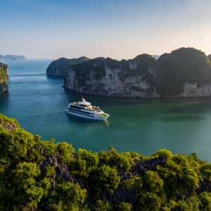 cruise-ship-hidden-lagoon-view-stellar-of-the-seas-lan-ha-bay-viettrendtour