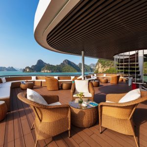 lounge-sundeck-seating-capella-lan-ha-bay-viettrendtour
