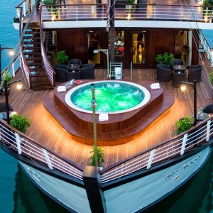 orchid-classic-sundeck-jacuzzi-4
