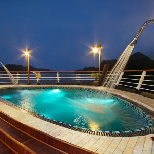 orchid-trendy-sudeck-jacuzzi