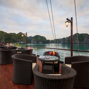 orchid-trendy-sundeck-4