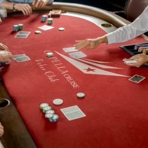 poker-club-casino-table-capella-cruise-lan-ha-bay-viettrendtour