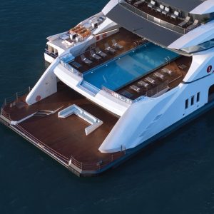 pool-deck-infinity-pool-grand-pioneers-cruise-halong-bay-viettrendtour