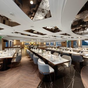 restaurant-group-dining-setup-grand-pioneers-cruise-halong-bay-viettrendtour
