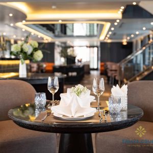 romantic-dining-table-setup-taliya-cruise-lan-ha-bay-viettrendtour Large