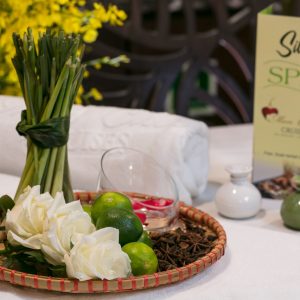 spa-herbal-ritual-lemongrass-lime-mon-cheri-cruise-lan-ha-bay-viettrendtour