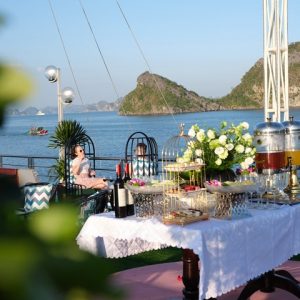 sundeck-sunset-hightea-sea-lion-cruise-halong-bay-viettrendtour