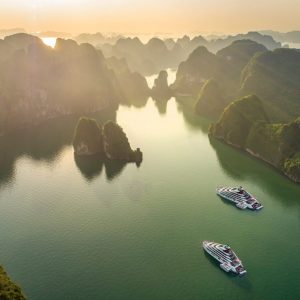 twin-yacht-sunset-sailing-grand-pioneers-cruise-halong-bay-viettrendtour