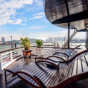 balcony-sundeck-la-regina-classic-bai-tu-long-viettrendtour