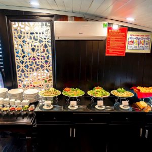 buffet-salad-la-regina-bai-tu-long-viettrendtour