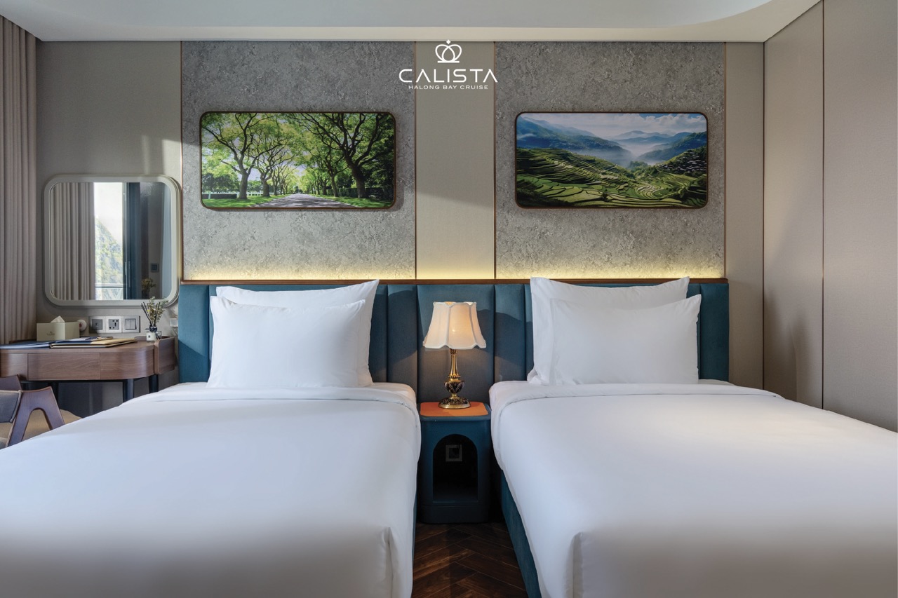 Elegant cruise balcony view of Halong Bay with lush green islands and calm waters, perfect for a rel.