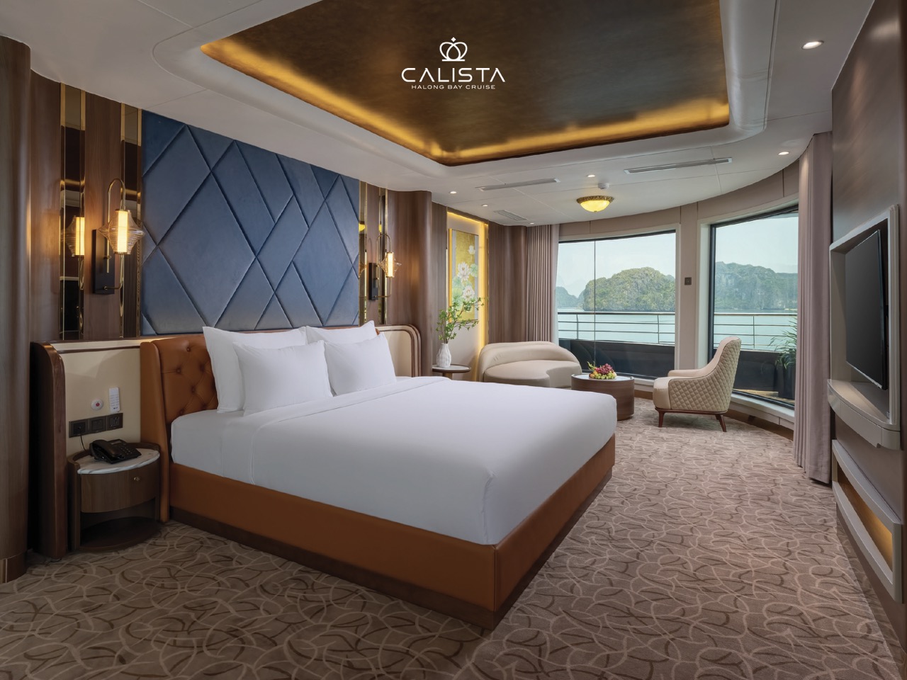 Luxurious cruise balcony with panoramic views of Halong Bay, perfect for a romantic getaway or relax.