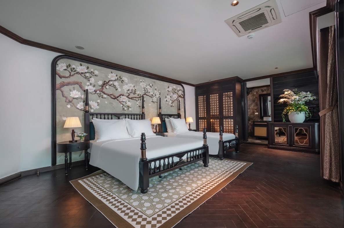 Stunning cruise interior showcasing comfort and style on Halong Bay, perfect for a relaxing getaway.