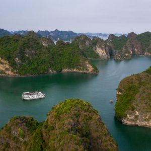 overview-lagoon-view-la-regina-classic-bai-tu-long-viettrendtour