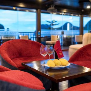 rooftop-bar-wine-fruit-alisa-premier-cruise-halong-bay-viettrendtour
