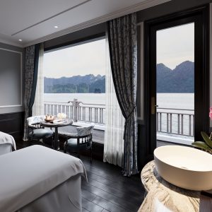 spa-massage-balcony-view-majesty-prime-lan-ha-bay-viettrendtour
