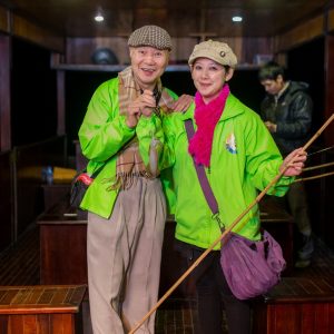 squid-fishing-night-fun-la-regina-royal-halong-bay-viettrendtour