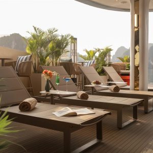 sun-loungers-calista-cruise-halong-bay-viettrendtour
