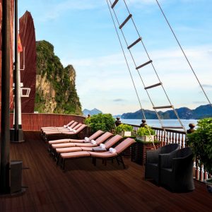 sundeck-sunloungers-view-alisa-premier-cruise-halong-bay-viettrendtour