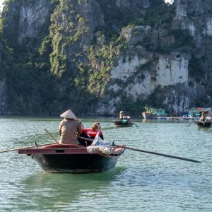 vung-vieng-floating-village-view-viettrendtour
