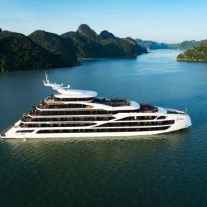 aerial-view-diana-cruise-lan-ha-bay-viettrendtour