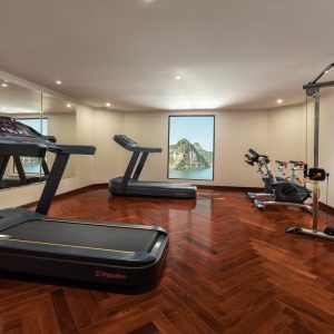 onboard-gym-diana-cruise-lan-ha-bay-viettrendtour